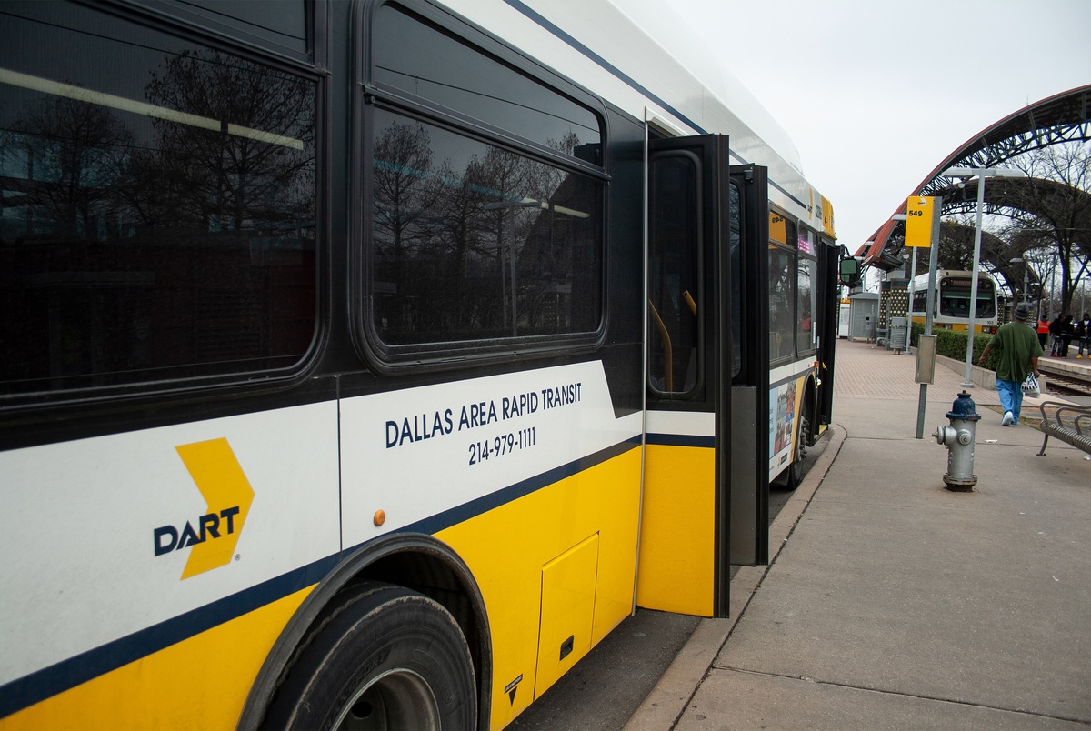 Dallas Bus Ridership Plummeting So DART Wants To Redraw Bus Routes In